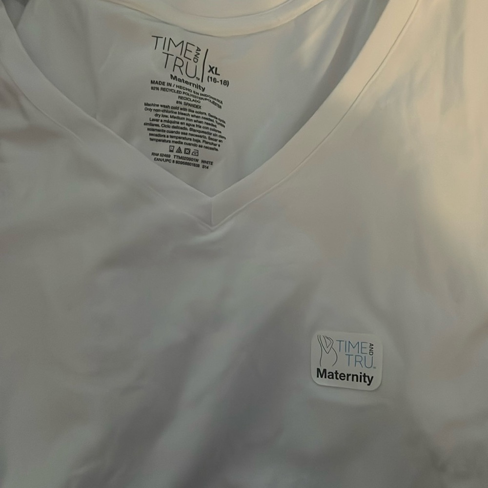 Maternity tshirt